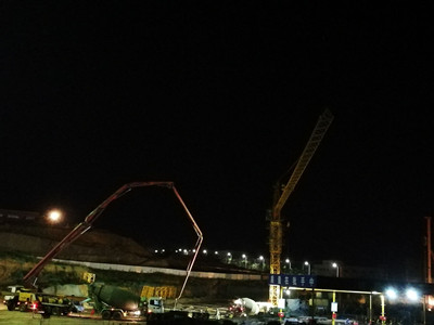 天工公司土建十五項目部陜煤技術研究院一期項目晝夜施工馬不停蹄