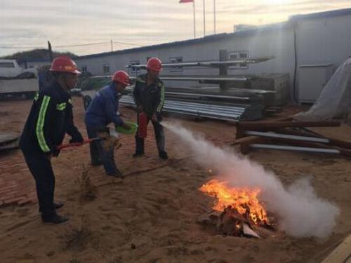機電安裝公司曹家灘項目部開展火災應急演練