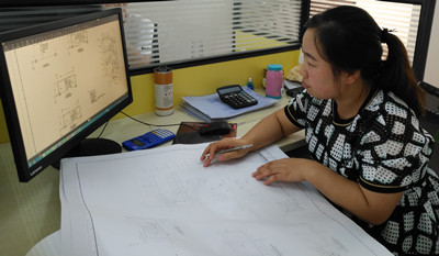 用平凡演繹真實 用行動描繪風(fēng)采