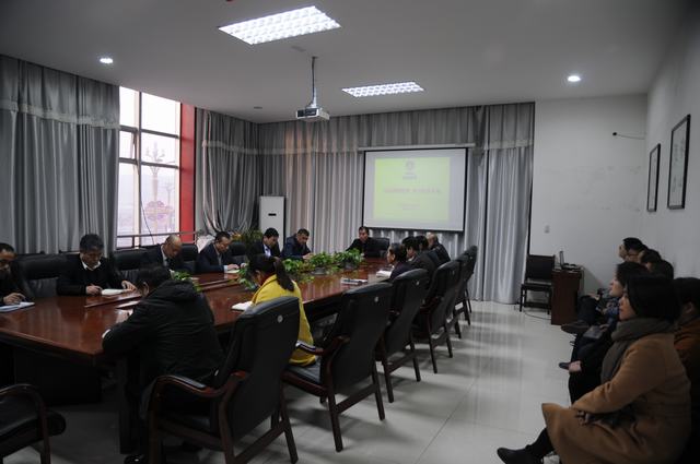 弘揚雷鋒精神 爭當鐵軍先鋒