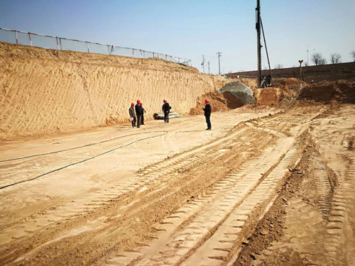 天工公司蒲城清源小區(qū)緊抓施工 順利通過基礎(chǔ)驗(yàn)槽