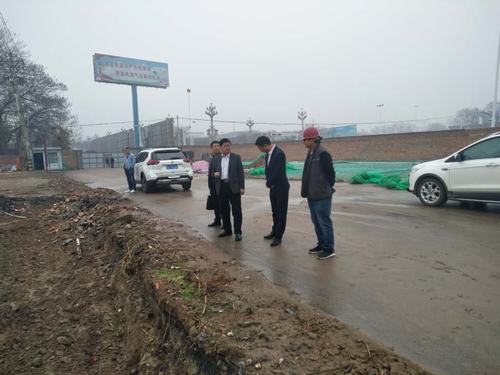 渭南市臨渭區(qū)副區(qū)長(zhǎng)楊宇英蒞臨禮悅閣項(xiàng)目現(xiàn)場(chǎng)排憂解難