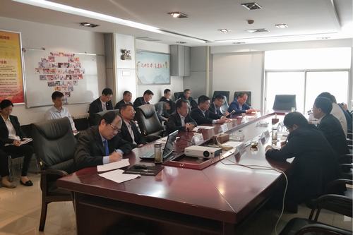 礦建二公司認(rèn)真?zhèn)鬟_(dá)落實建設(shè)集團(tuán)5月份安全生產(chǎn)環(huán)保技術(shù)例會重點工作