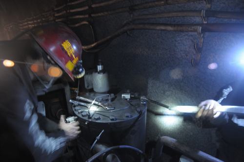 掘進(jìn)公司開(kāi)展失爆專(zhuān)項(xiàng)治理確保機(jī)電設(shè)備安全可靠