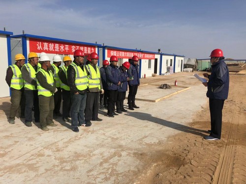 陜煤建設(shè)銅煤公司項(xiàng)目部開展“黨員身邊無事故”活動(dòng)助力百日安全