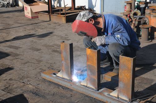 陜煤建設(shè)掘進(jìn)公司:北翼項(xiàng)目部寒風(fēng)中的“鐵軍”保障