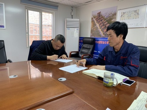 陜煤建設(shè)銅煤公司干部職工立下軍令狀，打好百日會戰(zhàn)攻堅(jiān)戰(zhàn)