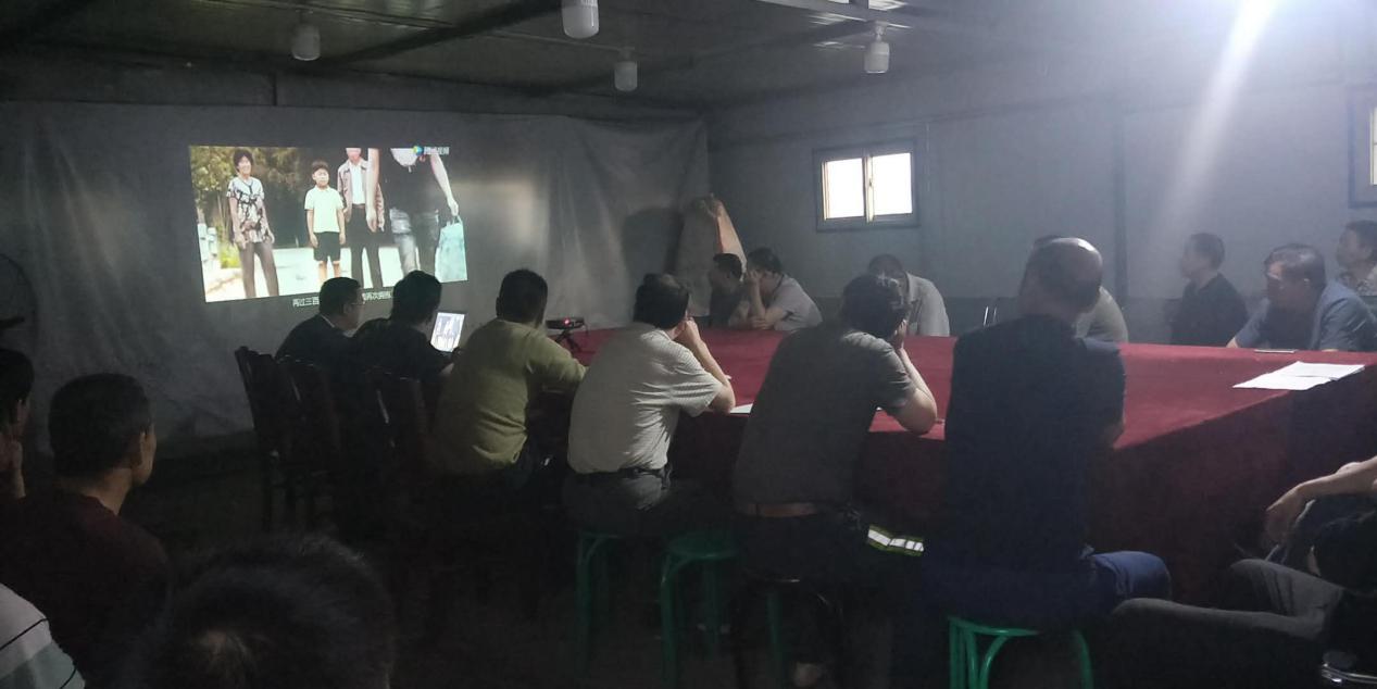 陜煤建設(shè)機(jī)電安裝公司小保當(dāng)項(xiàng)目部:暢談安全感悟過(guò)“父親節(jié)”