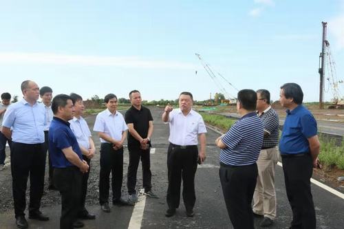 公司領(lǐng)導(dǎo)寧興剛、王寧、楊讓順深入渭南開沃項(xiàng)目檢查指導(dǎo)工作