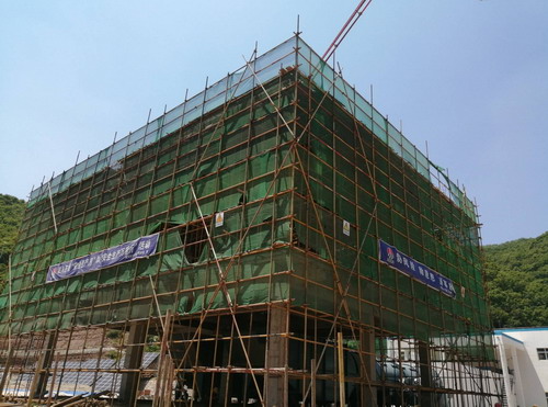 陜煤建設(shè)銅川公司第二項(xiàng)目部乏風(fēng)熱泵機(jī)房取熱室工程順利封頂