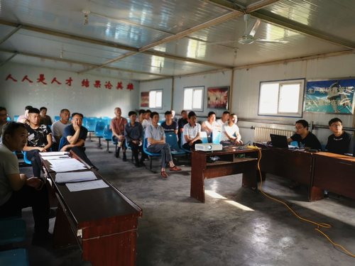 陜煤建設(shè)掘進(jìn)公司:學(xué)規(guī)程 背規(guī)程 用規(guī)程 規(guī)范行為保安全