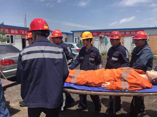 陜煤建設(shè)洗選煤運(yùn)營(yíng)公司安裝第三項(xiàng)目部:生命誠(chéng)可貴 演練防風(fēng)險(xiǎn)