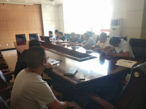 選煤運(yùn)營公司安裝第三項(xiàng)目部清水川儲(chǔ)煤場封閉工程施工側(cè)記