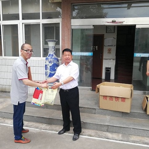 陜煤建設(shè)設(shè)計(jì)研究院： 積極開(kāi)展“送清涼、沁人心”活動(dòng)