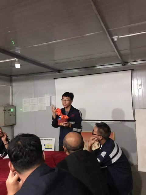 陜煤建設(shè)洗選煤運(yùn)營公司小保當(dāng)運(yùn)營項(xiàng)目部成功舉行年度自救器技術(shù)比武大賽