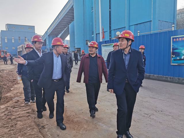 楊讓順一行深入陜北片區(qū)施工現(xiàn)場(chǎng)檢查指導(dǎo)工作