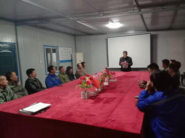 陜煤建設(shè)韓城分公司土建九項(xiàng)目部多措并舉全面打響冬期施工戰(zhàn)