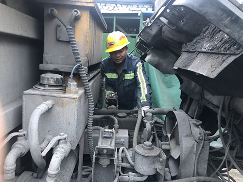 陜煤建機電安裝公司:加強車輛運輸管理確保冬季安全施工