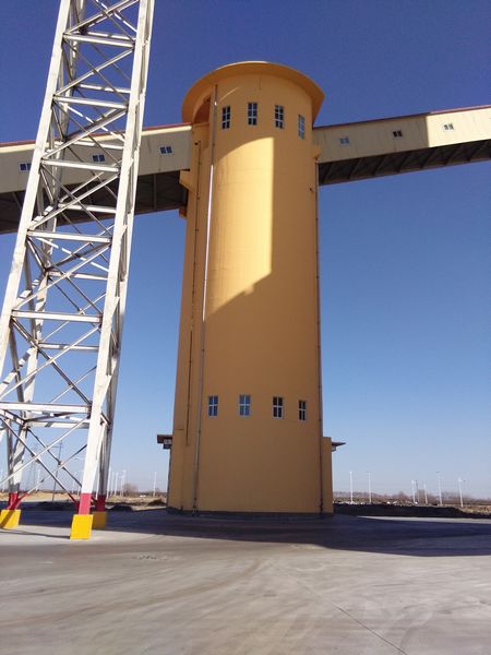 陜煤建設(shè)天工公司承建的榆林袁大灘礦井選煤廠塊煤倉等工程順利通過預(yù)驗收