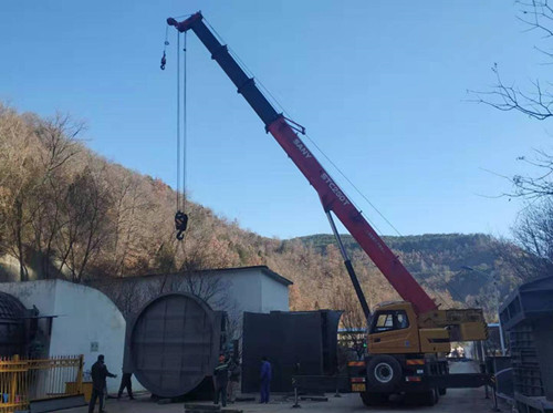 陜煤建設(shè)機電安裝公司迎風(fēng)雪安裝新型主通風(fēng)機