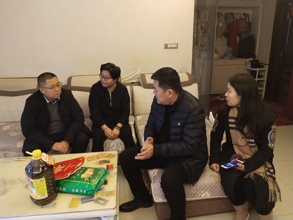 陜煤建設(shè)韓城分公司從“心”出發(fā)，慰問困難職工“暖人心”