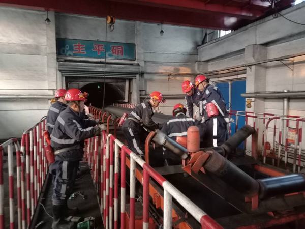 陜煤建設(shè)韓城分公司安裝三項(xiàng)目部新春佳節(jié) 唱響追趕超越進(jìn)行曲