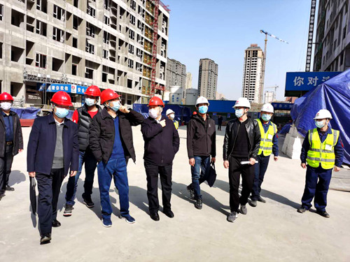 陜煤集團(tuán)基本建設(shè)管理部檢查指導(dǎo)藍(lán)山水岸項目防疫及復(fù)工復(fù)產(chǎn)工作