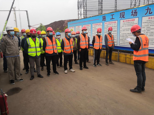 陜煤建設(shè)漢中分公司第二項(xiàng)目部開展防汛應(yīng)急演練