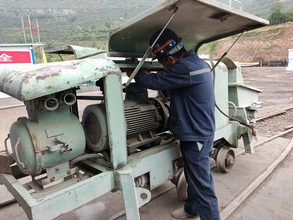 陜煤建設(shè)礦建二公司:安全生產(chǎn)月里的機(jī)電護(hù)航行動(dòng)