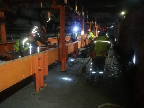 陜煤建設(shè)機電安裝公司承建的小保當(dāng)?shù)V112203順槽膠帶機一次試運轉(zhuǎn)成功