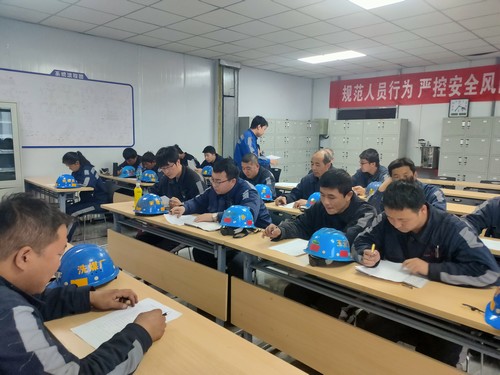 陜煤建設(shè)洗選煤運營公司紅柳林洗煤廠項目部 “反三違”課題研究 我們有話說