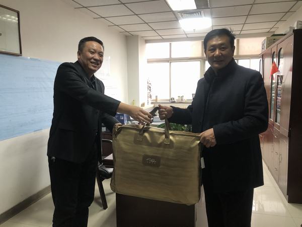 陜煤建設礦建二公司：一床冬被情深意長