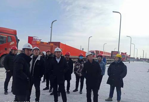 陜煤建設銅煤公司第一項目部承建的榆北生產(chǎn)服務設施項目順利通過竣工驗收