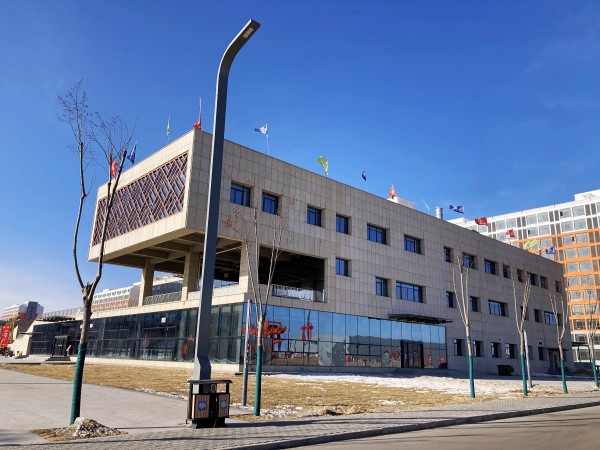 陜煤建設(shè)澄合分公司承建的小保當(dāng)二號(hào)礦井行政辦公樓食堂工程順利通過(guò)竣工驗(yàn)收