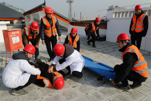 漢中分公司開展人身觸電事故應(yīng)急演練活動