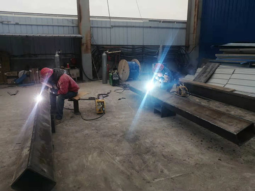 陜煤建設(shè)機電安裝公司西卓項目部斗志昂揚迎新年