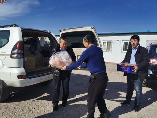 陜煤建設(shè)掘進公司:節(jié)前慰問暖人心 一言一行總關(guān)情