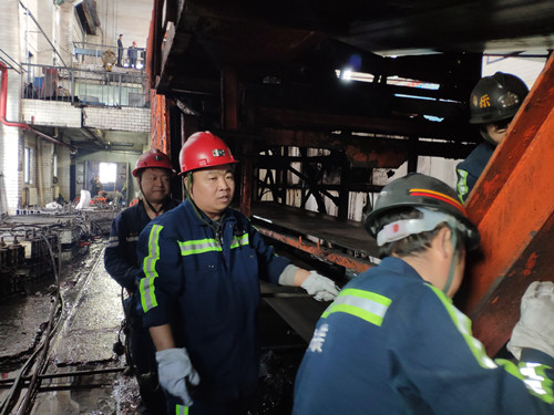 陜煤建設(shè)機電安裝公司:堅守崗位 守護不變的“年味”