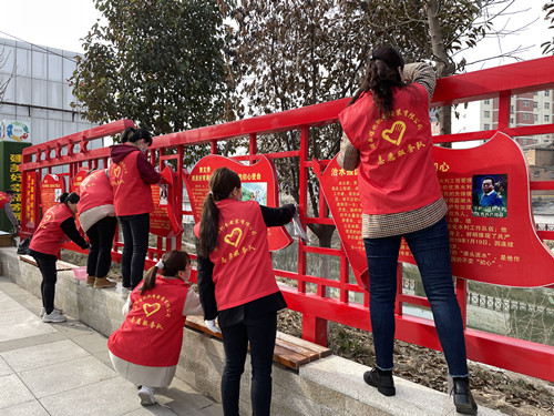 陜煤建設(shè)機(jī)電安裝公司：學(xué)雷鋒志愿服務(wù)在行動(dòng)