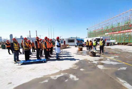 陜煤建設(shè)銅煤公司第十六項(xiàng)目部組織開(kāi)展綜合應(yīng)急救援演練專(zhuān)項(xiàng)活動(dòng)