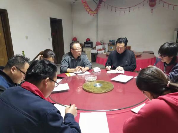 陜煤建設(shè)韓城分公司土建五項(xiàng)目部為職工開啟夜間“知識加油站”