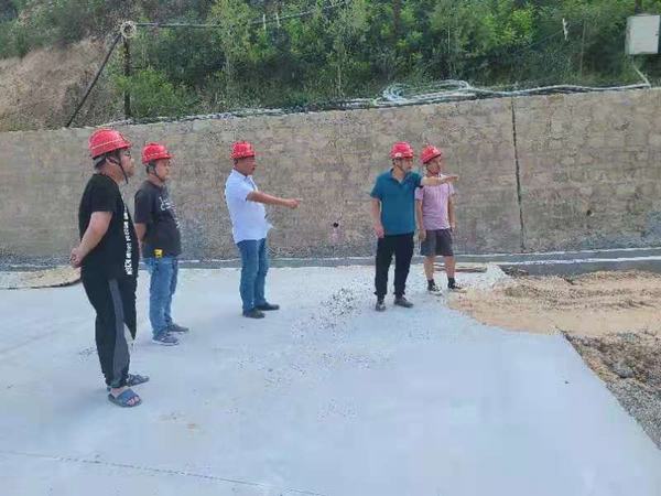 陜煤建設礦建二公司各項目部開展汛期安全大檢查