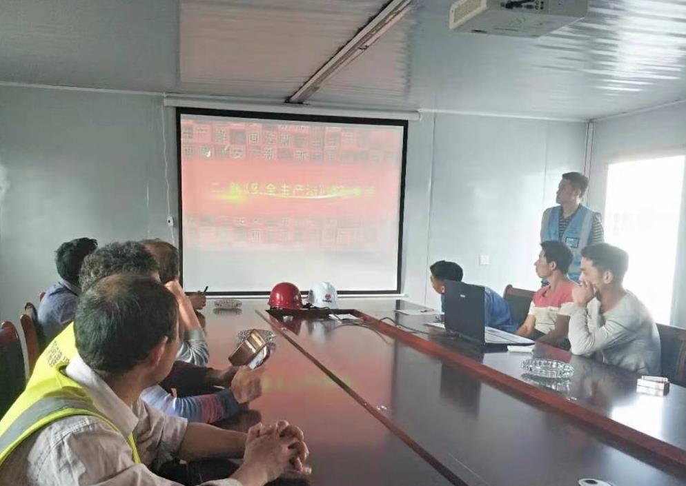 陜煤建設(shè)綠宇公司第十二項目部：提高安全防范意識，切實加強安全管理