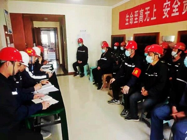 陜煤建設(shè)澄合分公司第一機電安裝隊：黨員帶頭管好安全“責(zé)任田”