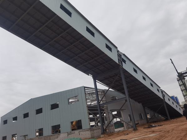 陜煤建設(shè)榆林公司神木電石續(xù)建項目順利完成鋼構(gòu)1#棧橋吊裝任務(wù)