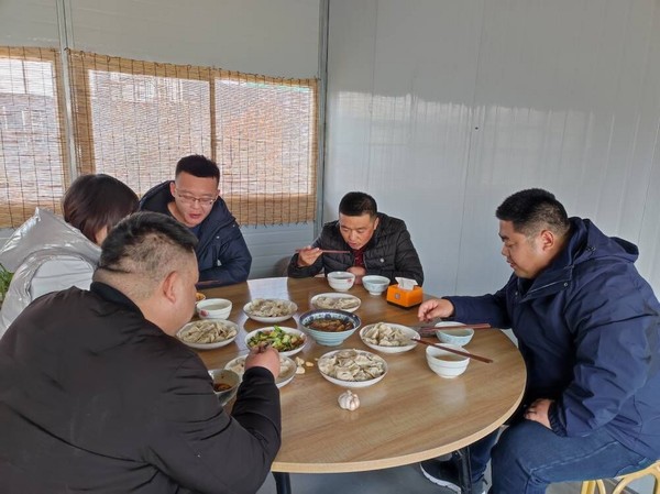 陜煤建設(shè)洗選煤運(yùn)營(yíng)公司:弘揚(yáng)傳統(tǒng) 情暖冬至