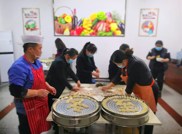 陜煤建設(shè)礦建三公司:冬至快樂(lè)!我們都是“嚼餃者”