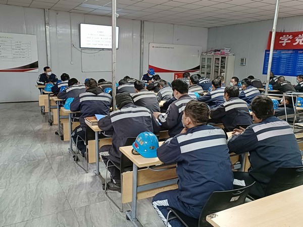 陜煤建設洗選煤運營公司紅柳林洗煤廠項目部：力求精細標準 力保生產(chǎn)安全