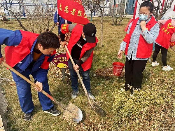 陜煤建設(shè)澄合分公司各基層單位開展“植樹護綠,美麗家園”義務(wù)植樹活動