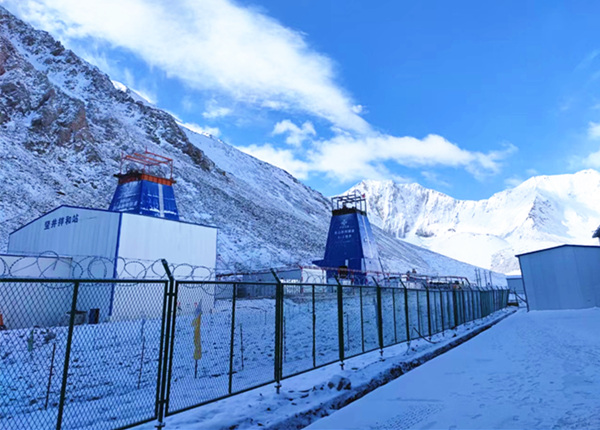 陜煤建設(shè)礦建三公司:天山勝利隧道1號(hào)豎井井身開挖全部完成